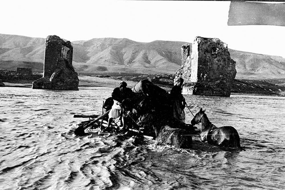 Çölün Kraliçesi Gertrude Bell 