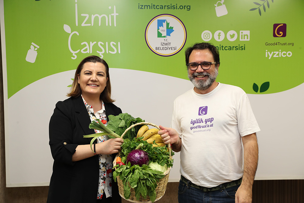Doğayla Uyumlu, Adil Çarşı