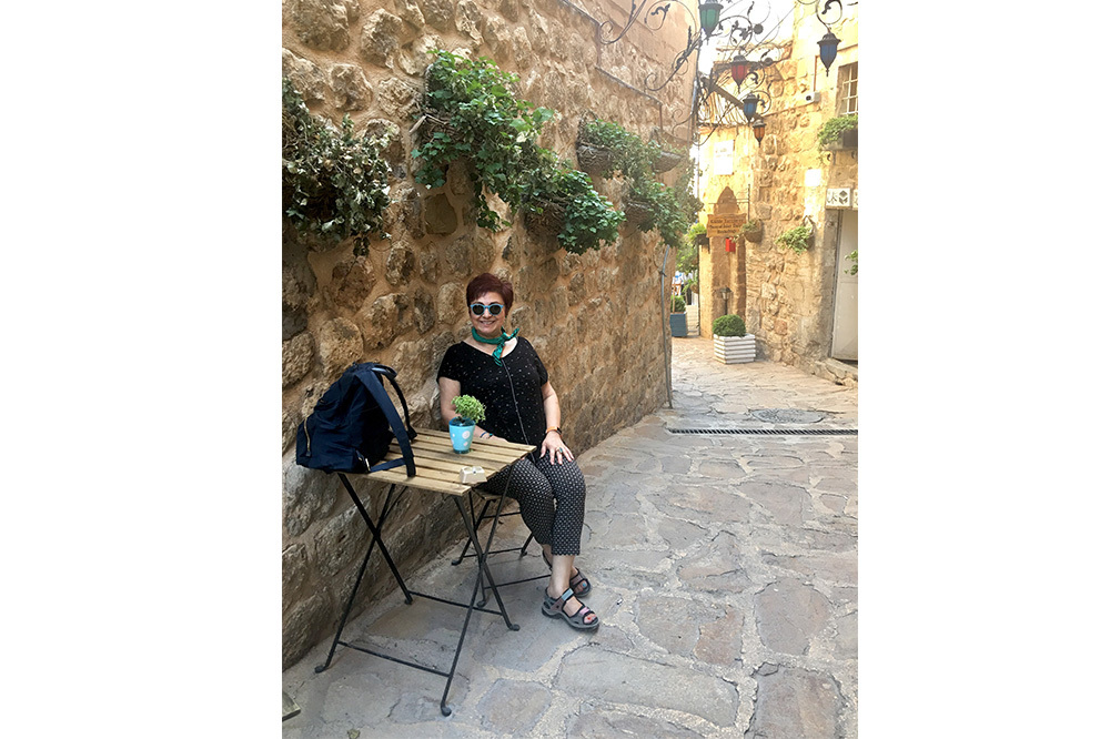 Magma ile Yolculuk: Buket Uzuner