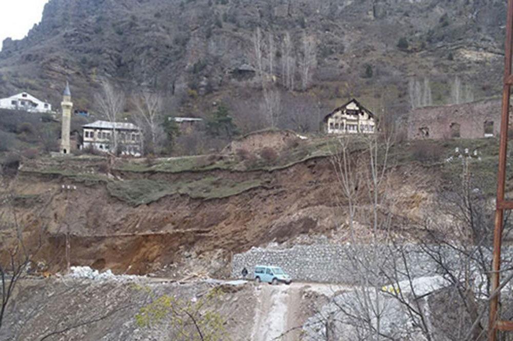 Tarihi Şehir Heyelan Tehdidi ile Karşı Karşıya