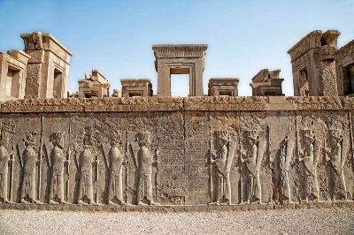 Persler Doğunun Şahları