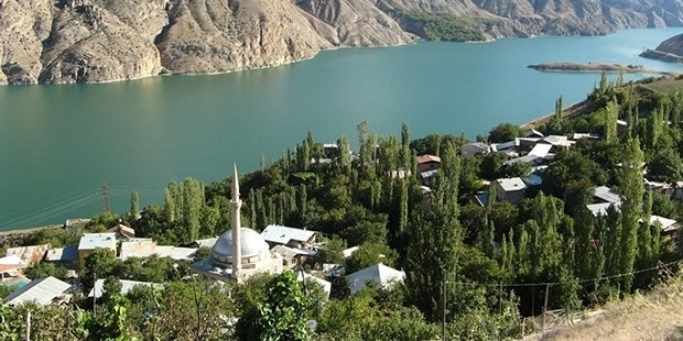 Uzundere HES Tehlikesi ile Karşı Karşıya 