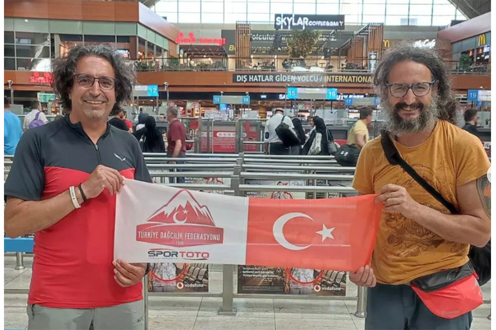 Adem G&uuml;l, Kar Leoparı Olma Yolunda 1