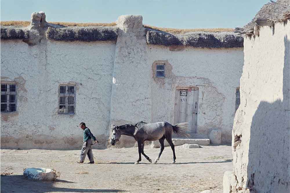 Ara G&uuml;ler Arşivinden &ldquo;Renkli Anadolu&rdquo; Sergisi 4
