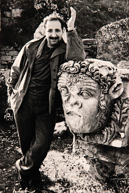 Ara G&uuml;ler: Bakmayı Kaydetmek Fotoğraf&ccedil;ının İşidir 1