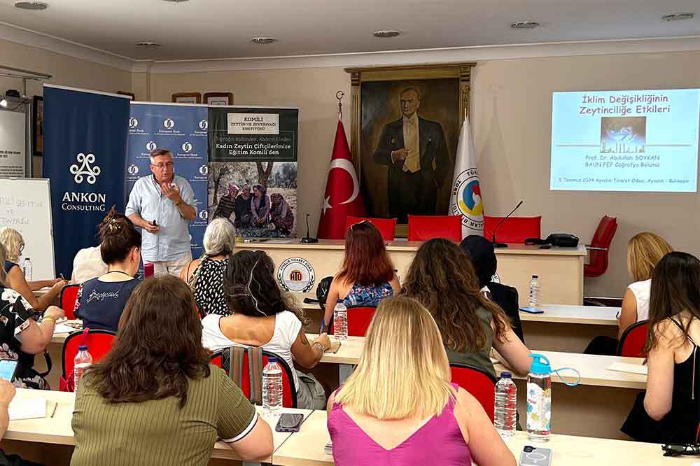 Kadın Zeytincilerimize Komili'den Eğitim 1