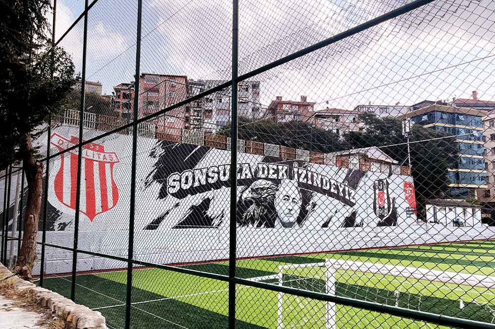 Sokak Sanatının &Ouml;zg&uuml;r Semti 24